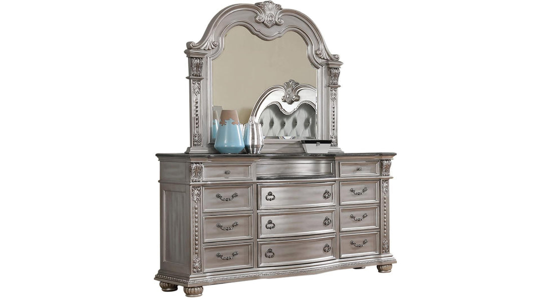 Roma Traditional Bedroom Set