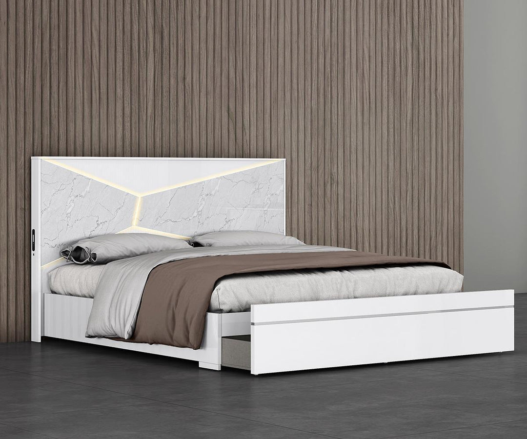 Kylie Lacquer Bedroom Set
