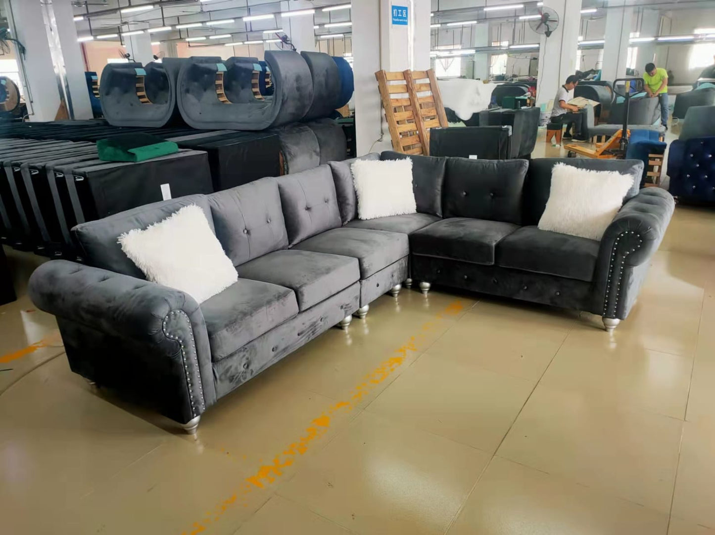 Round Arm Sectional Sofa - 2610